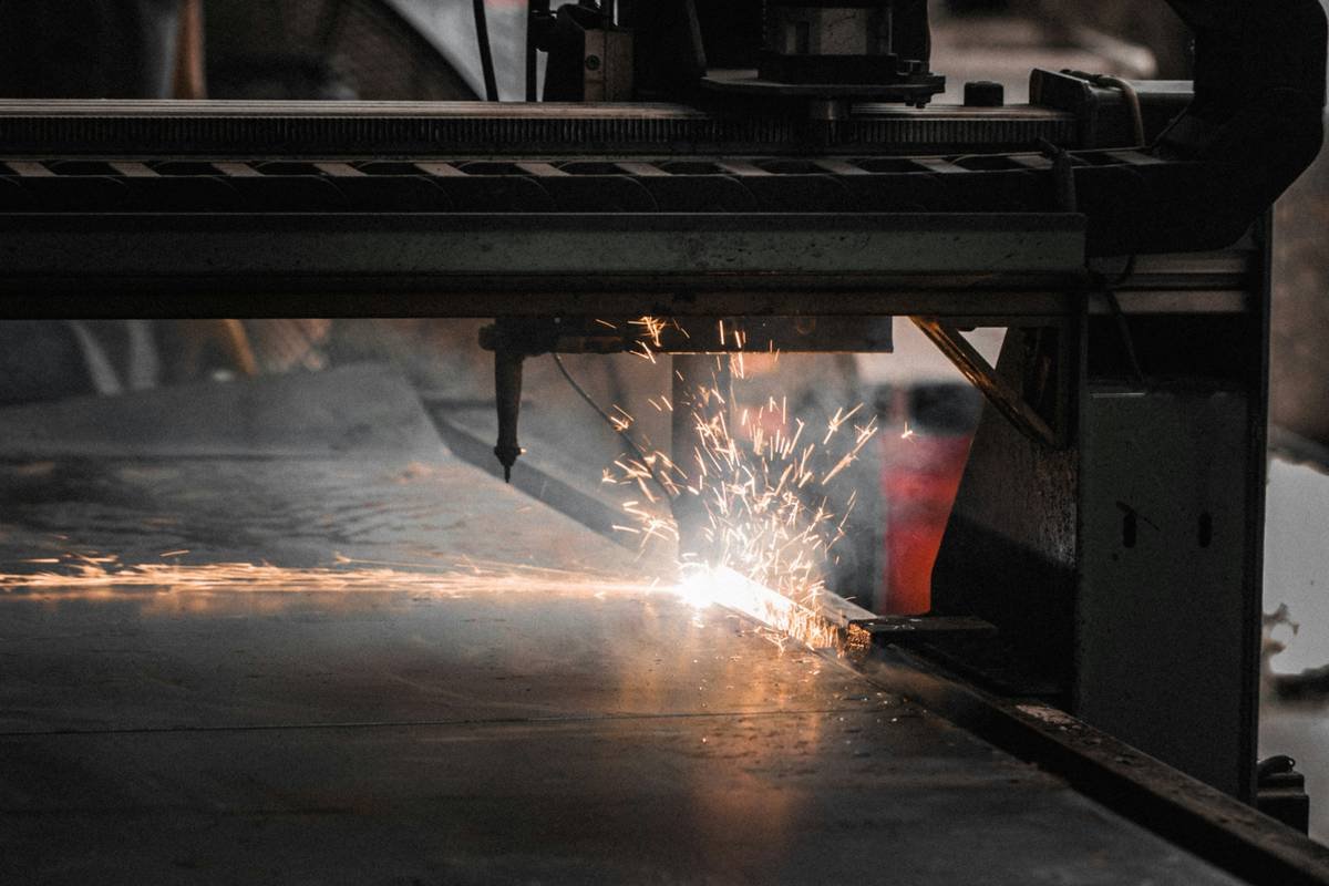 How to Plasma Cut: A No-BS Guide for DIYers, Pros, and Everyone Who’s Tired of Angle Grinders