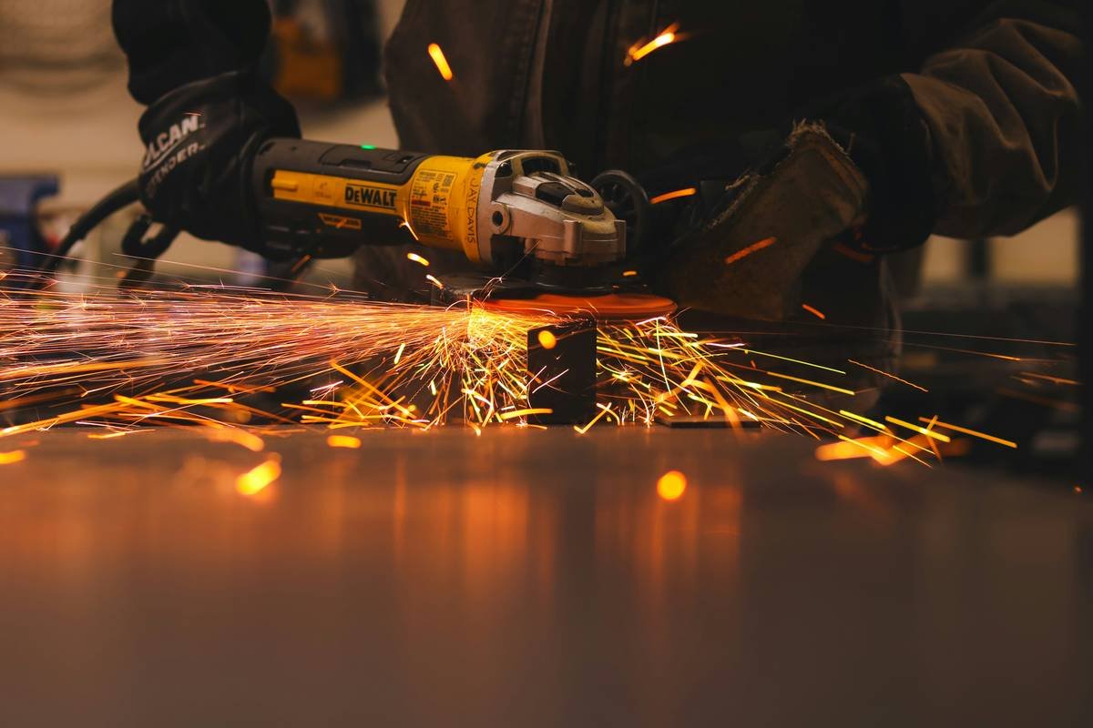 Plasma Cutter Tips and Tricks: Master Clean, Fast Cuts Without the Frustration